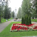 Snellmaninkatu 22 B, Yksityinen Pistokkeellinen Autopaikka Sisaepihalla Apartment