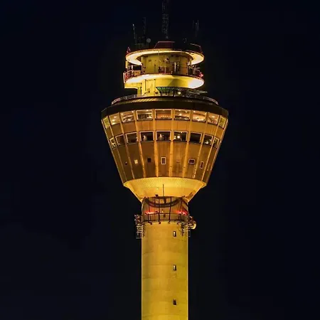 Snellmaninkatu 22 B, Ilmainen Kadunvarsipysaekoeinti *