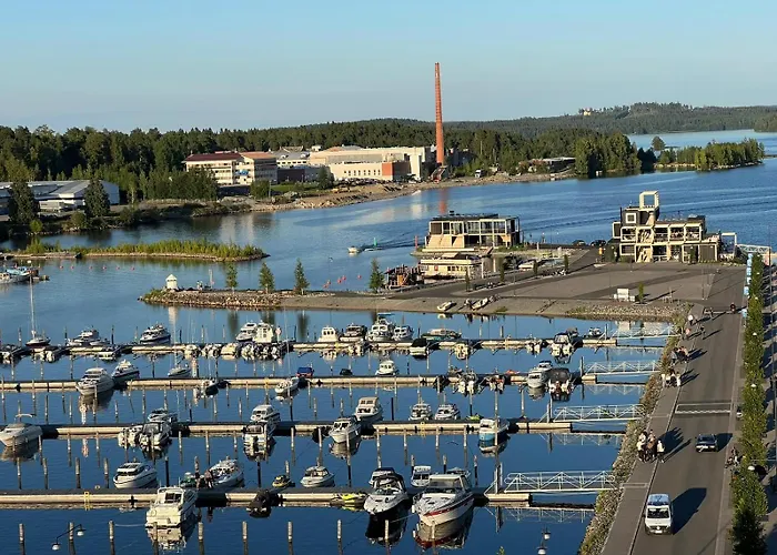 Snellmaninkatu 22 B, Yksityinen Pistokkeellinen Autopaikka Sisaepihalla كوبيو