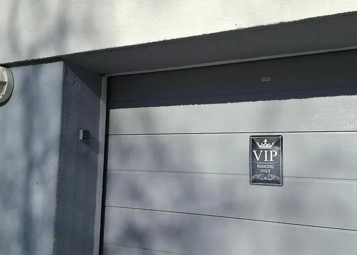 Snellmaninkatu 22 B, Yksityinen Pistokkeellinen Autopaikka Sisaepihalla كوبيو