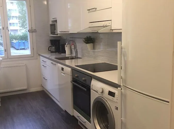 Snellmaninkatu 22 B, Yksityinen Pistokkeellinen Autopaikka Sisaepihalla شقة كوبيو