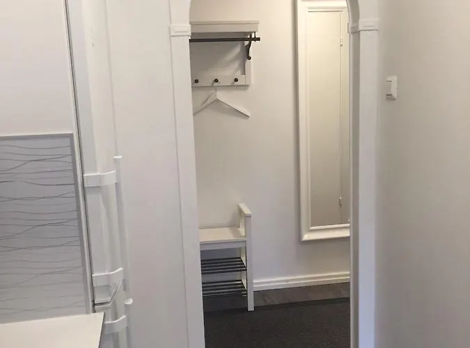 Snellmaninkatu 22 B, Yksityinen Pistokkeellinen Autopaikka Sisaepihalla كوبيو