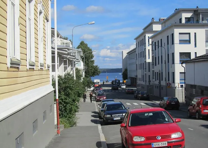 Snellmaninkatu 22 B, Yksityinen Pistokkeellinen Autopaikka Sisaepihalla شقة
